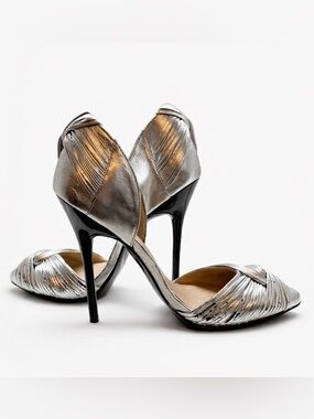 L.A.M.B. Sky High brushed metallic distressed closed toed stilettos size 5.5